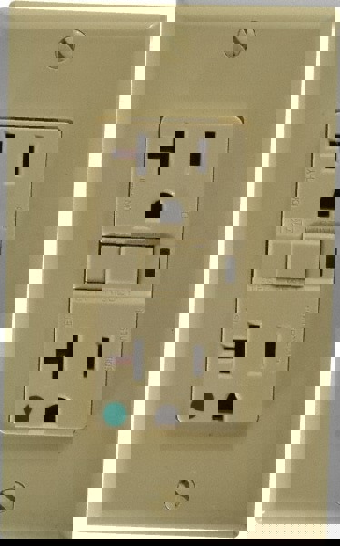 Straight Blade Duplex Receptacle: NEMA 5-20R, 20 Amps, Self-Grounding