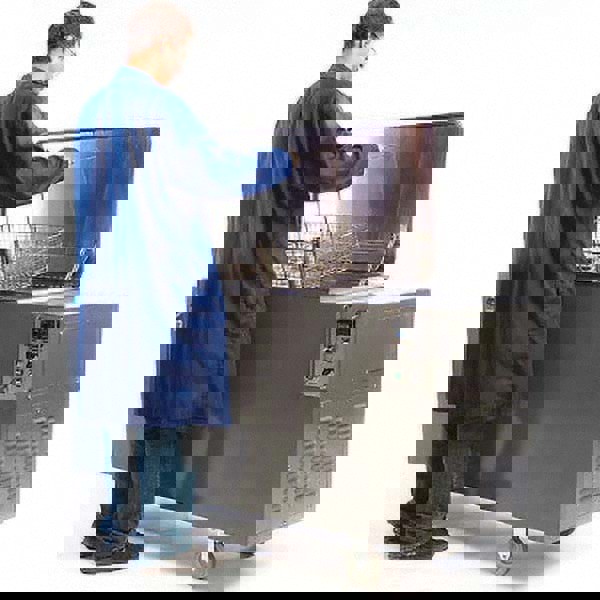 Ultrasonic Cleaner: Free Standing