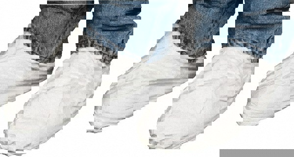 Shoe Cover: Non Chemical-Resistant, Tyvek, White