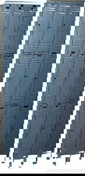 3-Wide Locker: 12