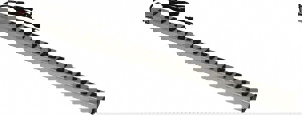 16 Outlets, 120 Volts, 15 Amps, 6' Cord, Power Outlet Strip