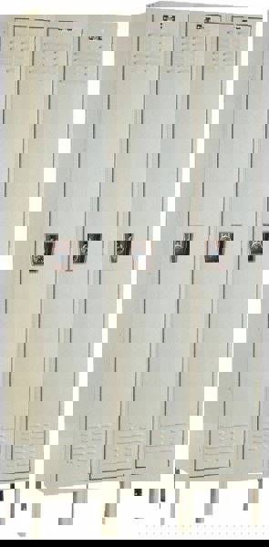 3-Wide Locker: 12