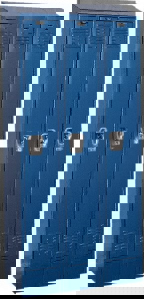 3-Wide Locker: 12