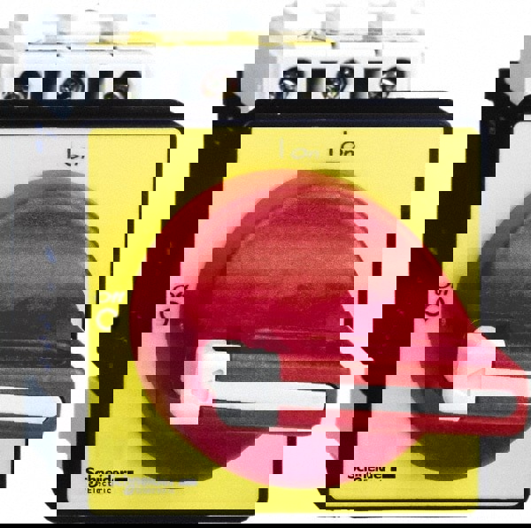 Cam & Disconnect Switch: Enclosed, Fused, 690VAC