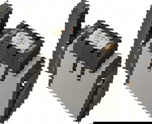 5.7 CV Flow Rate, Single Solenoid Pilot Operated Valve