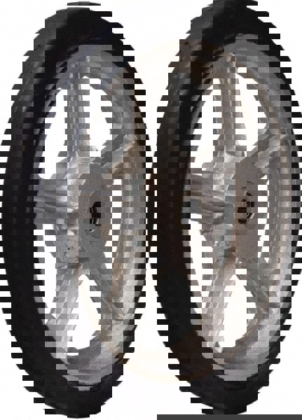 Rubber Caster Wheel: Rubber on Aluminum, 0.75