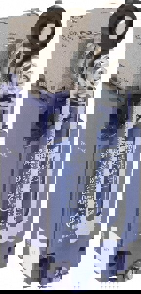 NC/NO Configuration, 10 Amp, Metal Roller Plunger Safety Limit Switch