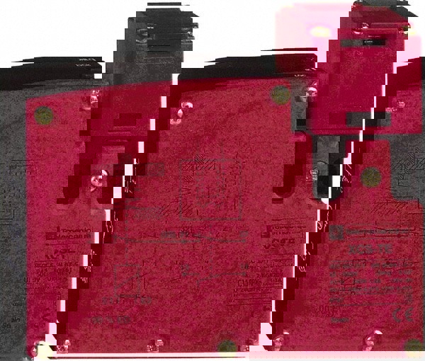 NO/NC Configuration, Multiple Amp Level, Plastic Key Safety Limit Switch