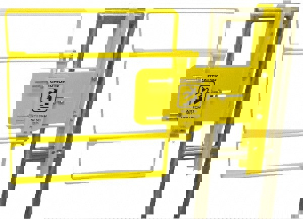 Powder Coated Carbon Steel Self Closing Rail Safety Gate