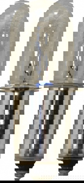 10.6 Watt, 18 Volt, Incandescent Miniature & Specialty B3-1/2 Lamp