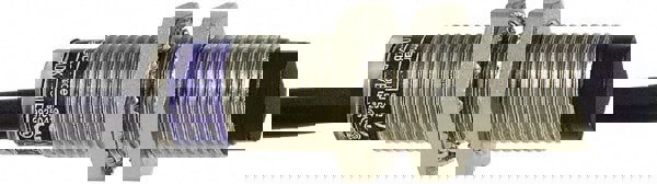 Inductive Proximity Sensor: Cylinder, 4 mm Detection Distance