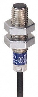 Inductive Proximity Sensor: Cylinder, 1.5 mm Detection Distance