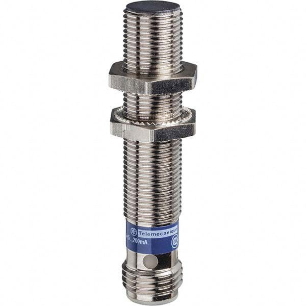 Inductive Proximity Sensor: Cylinder, 2 mm Detection Distance