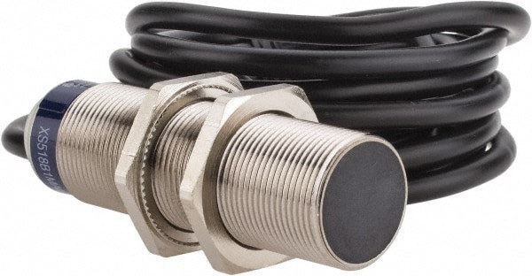 Inductive Proximity Sensor: Cylinder, 5 mm Detection Distance