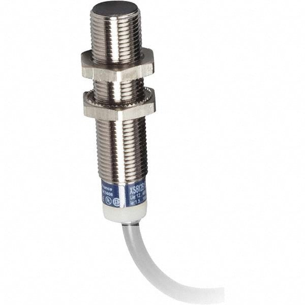 Inductive Proximity Sensor: Cylinder, 4 mm Detection Distance