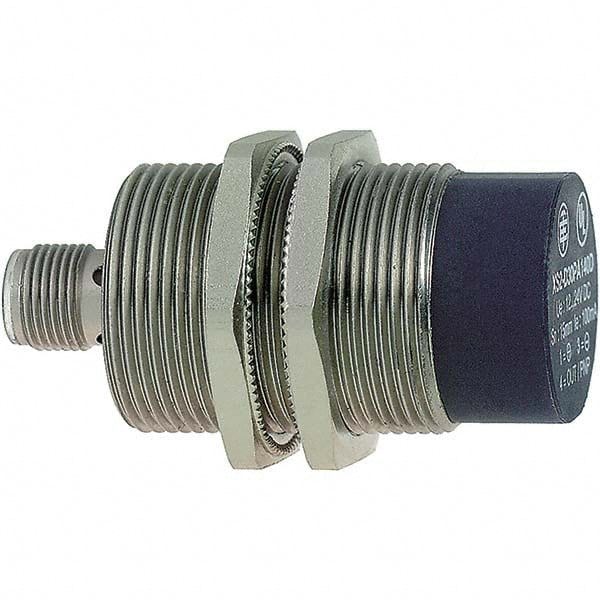 Inductive Proximity Sensor: Cylinder, 22 mm Detection Distance
