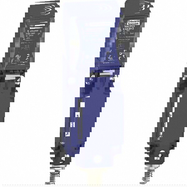 Inductive Proximity Sensor: Rectangular, 20 mm Detection Distance