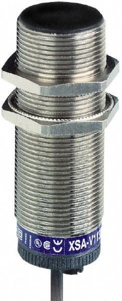 Inductive Proximity Sensor: Cylinder, 10 mm Detection Distance