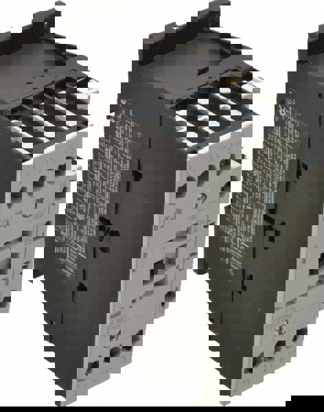 IEC Contactor: 3 Poles, 25 A Load Amps-Inductive, 45 A Load Amps-Resistive, NO