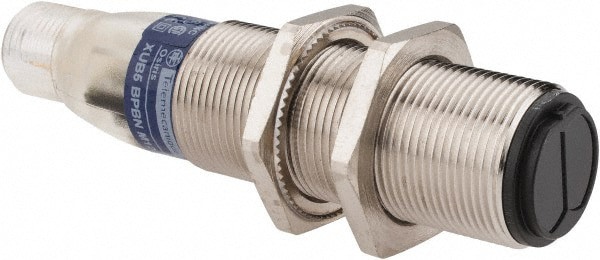 4 Pin M12 Connector, 0.6m Nominal Distance, Shock and Vibration Resistant, Diffused Photoelectric Sensor