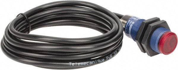 Cable Connector, 2m Nominal Distance, Shock and Vibration Resistant, Polarized Retroreflective Photoelectric Sensor
