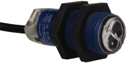 Cable Connector, 2m Nominal Distance, Shock and Vibration Resistant, Polarized Retroreflective Photoelectric Sensor